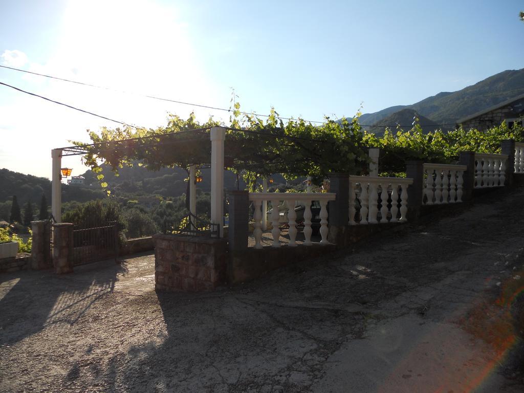 Apartment Djukovic Petrovac Exterior foto